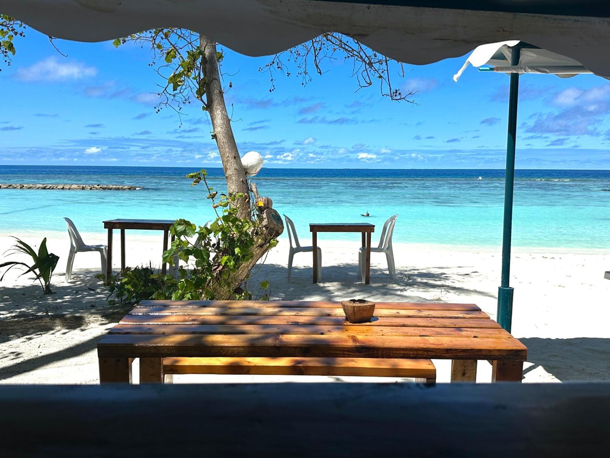 Bougainvillea Inn - Maldives Fulidhoo Exterior photo